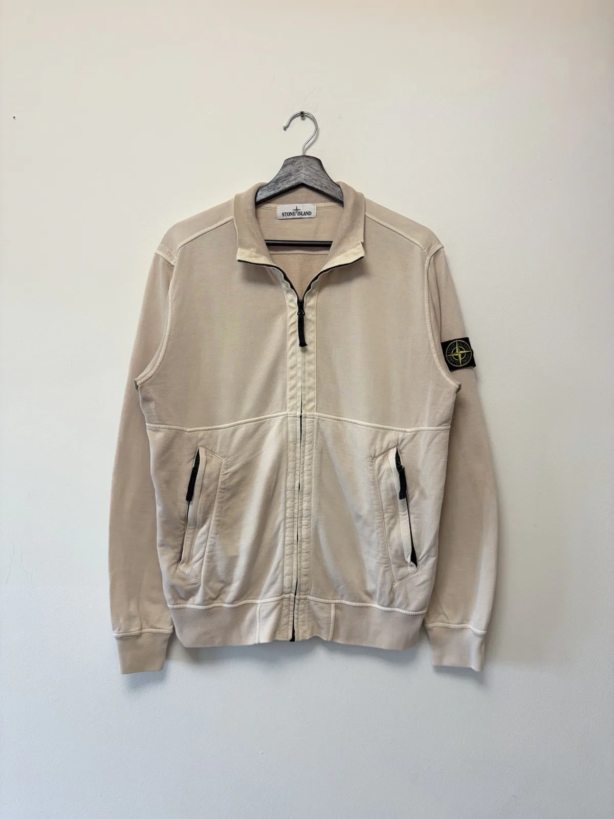 Stone Island Elfenbeinfarben Top, seller photo 1 | The Borrowed Hood, Relover