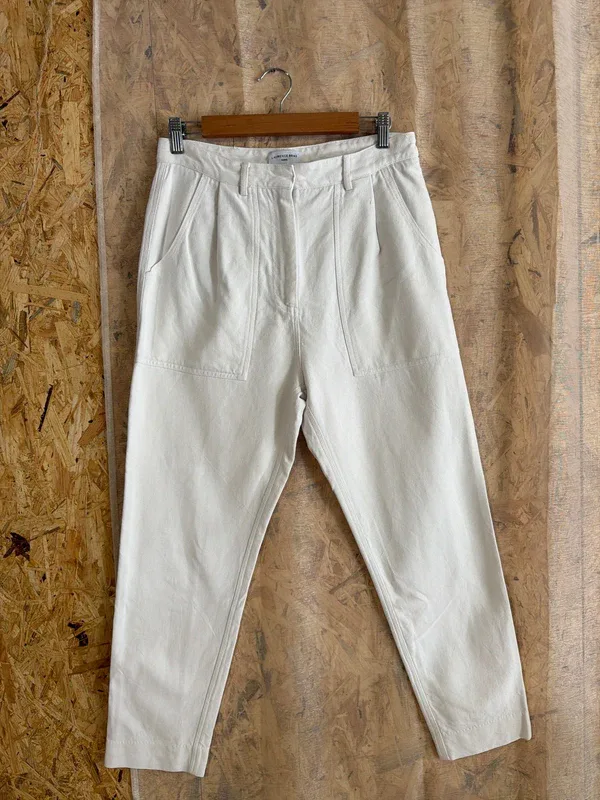 Laurence Bras White Cotton Canvas Fitted Cropped Trousers, seller photo 1 | The Capri Pant, Relover