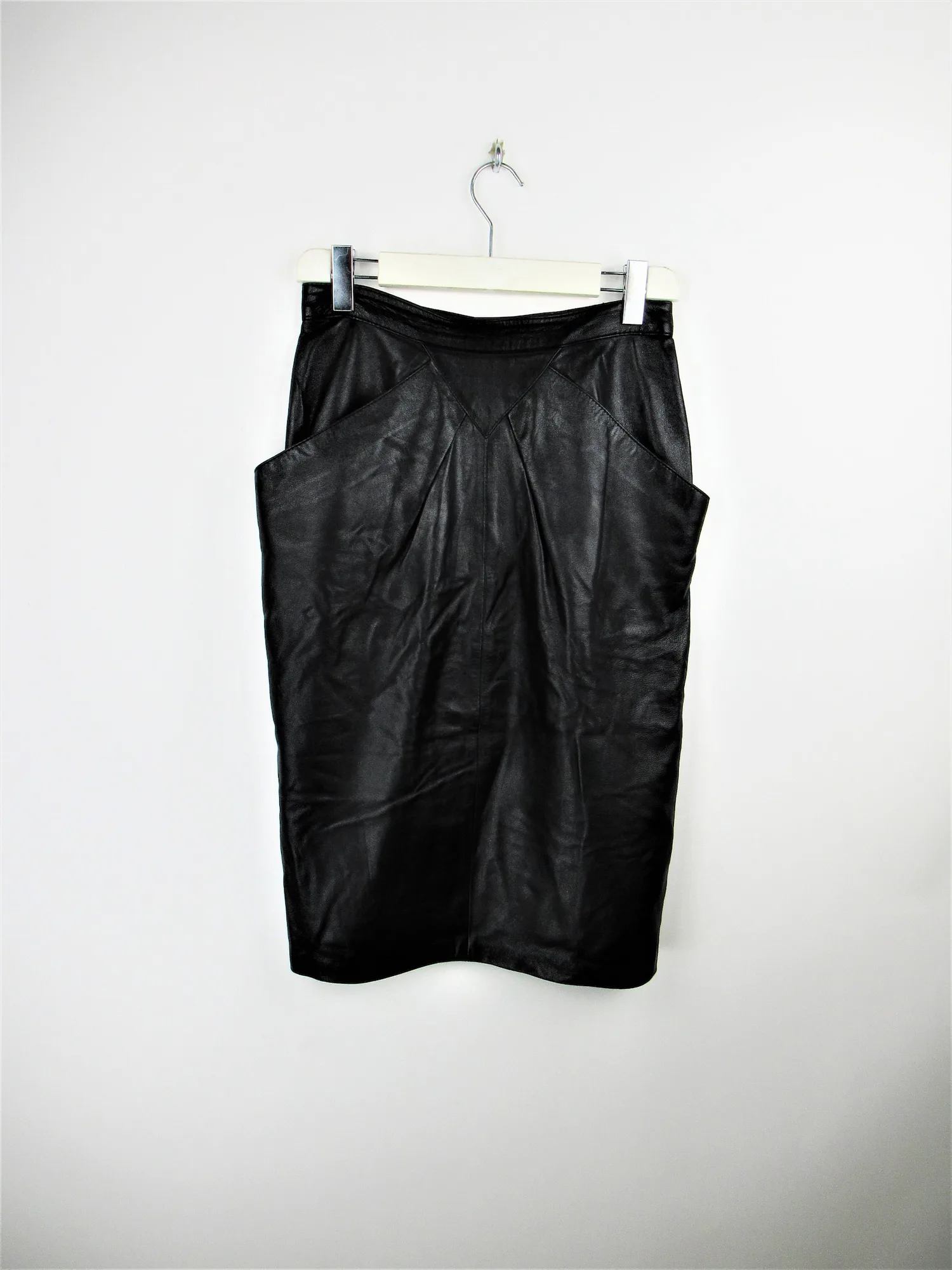 Second Hand Midi Skirt M Leather, seller photo 1 | The Leather Pencil, Relover