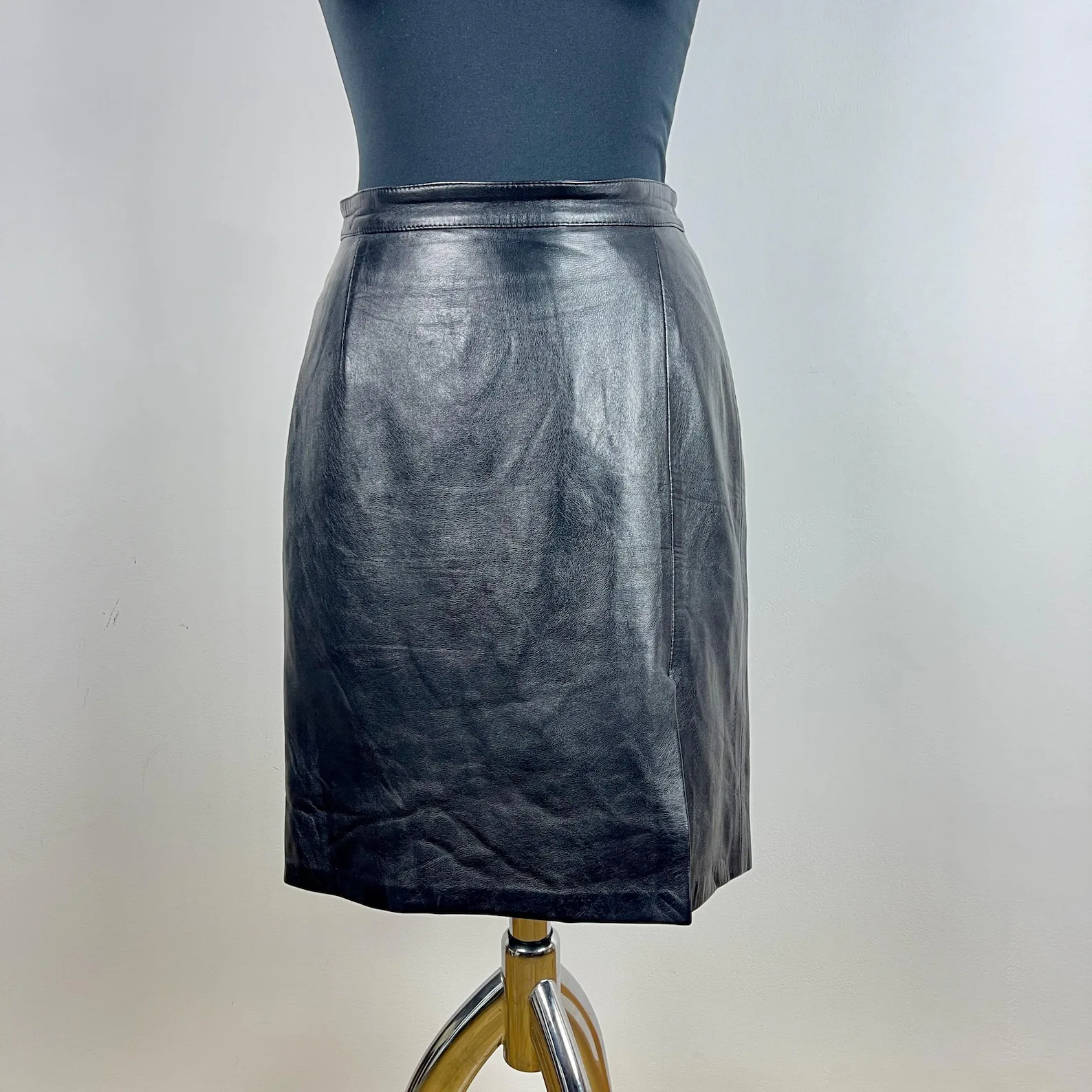Second Hand Skirt S (label 44) Leather, seller photo 1 | The Leather Pencil, Relover