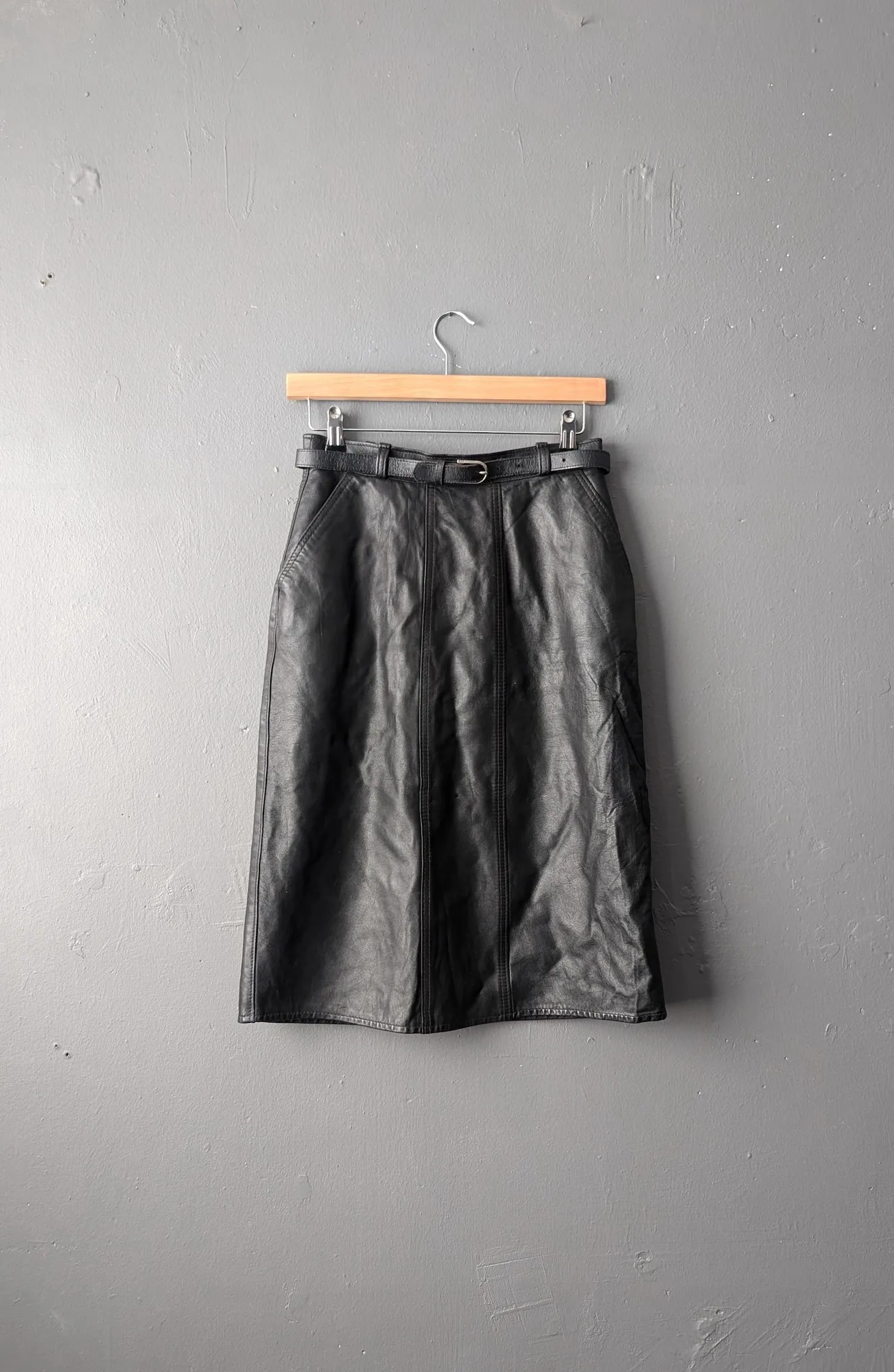 Vintage Midi Skirt UK10 (label UK12) Leather, seller photo 1 | The Leather Pencil, Relover