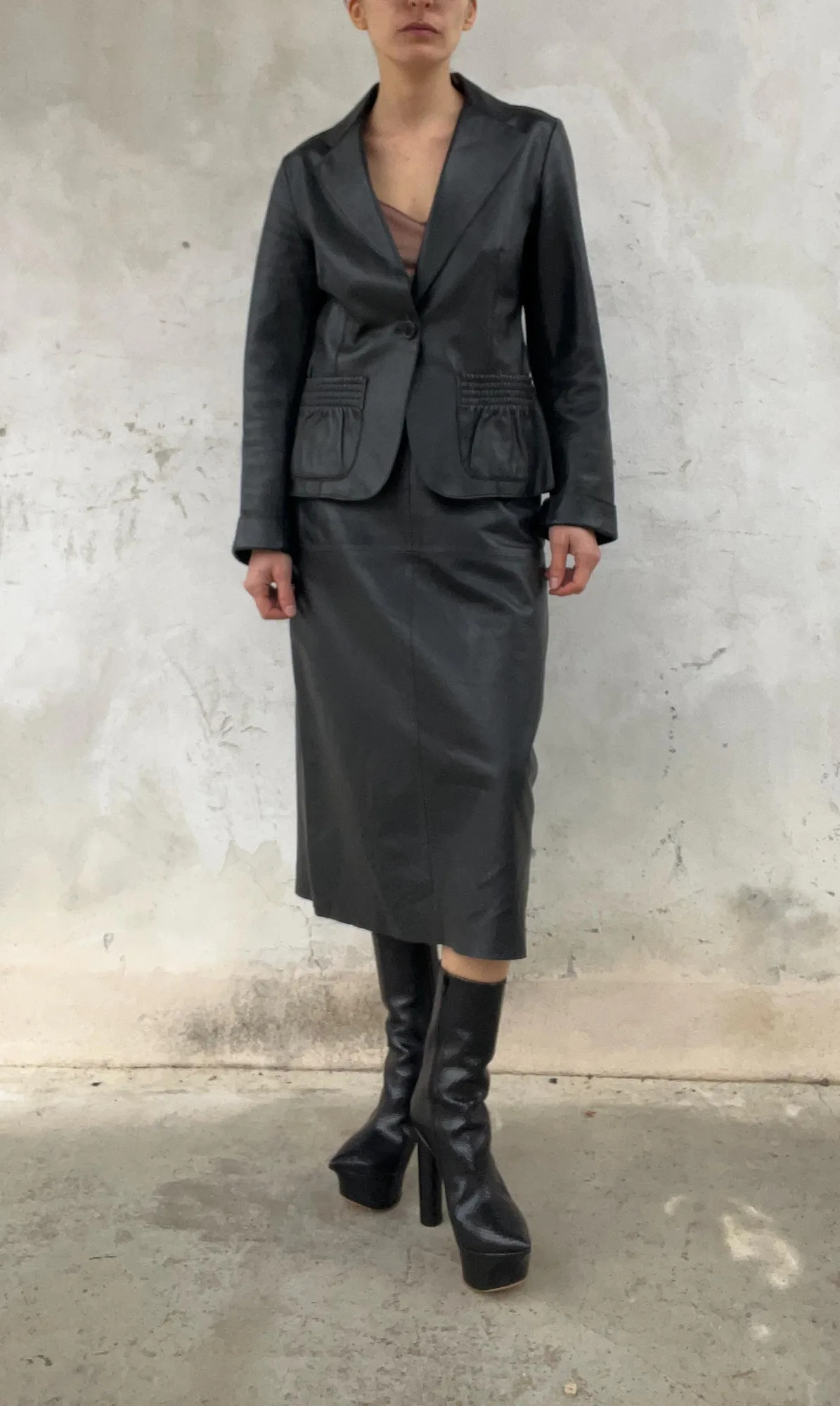 Vintage Midi Skirt XS (EU 34) Black, seller photo 1 | The Leather Pencil, Relover